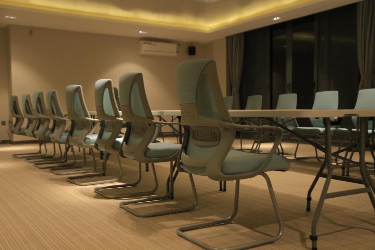 Zara Garden Hotel And Apartments Kampala Exterior foto